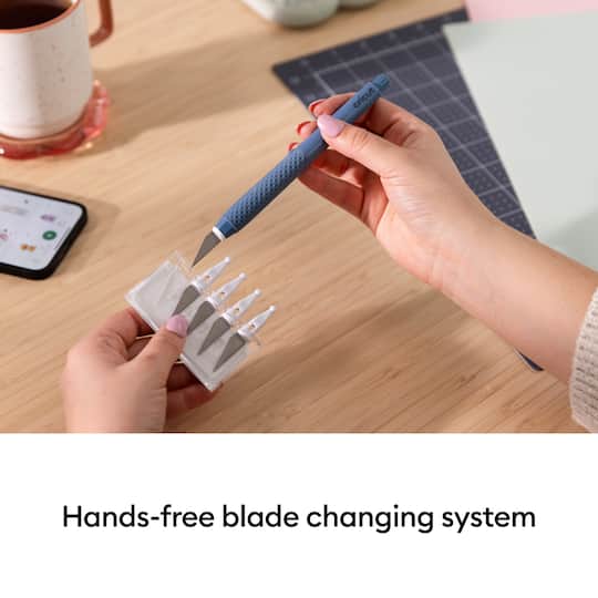 Cricut® TrueControl™ Blue Craft Knife & Weeding Kit